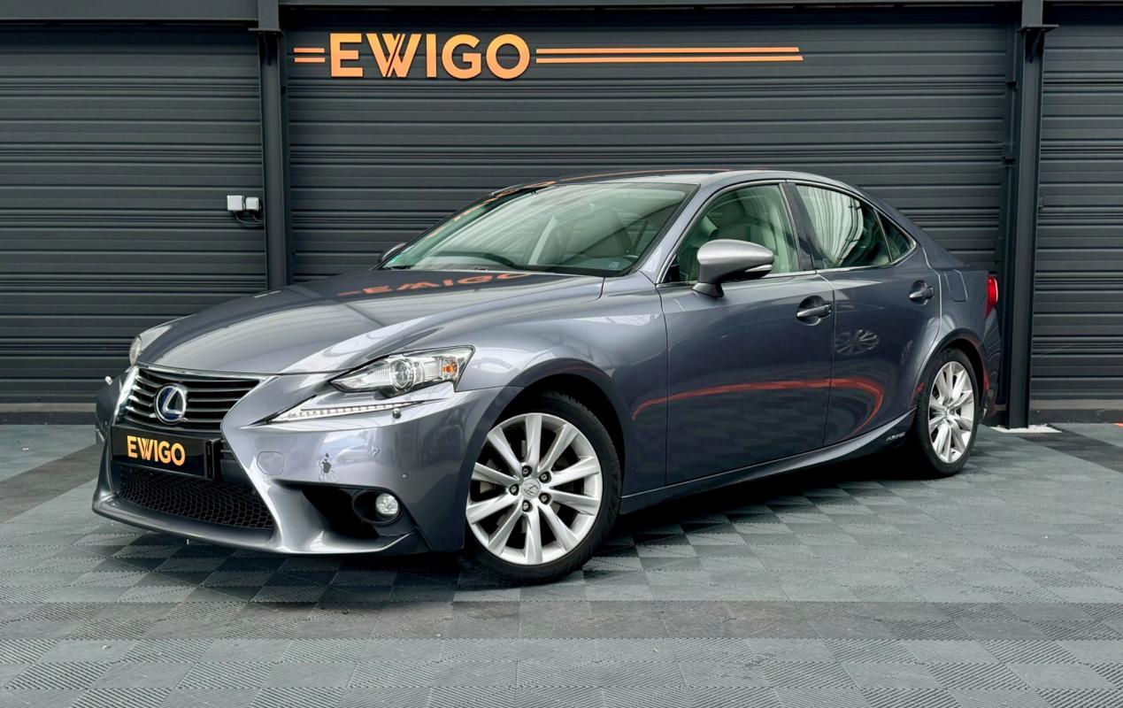 LEXUS IS - 300 H 223H 180 HEV PACK LUXE (2016)