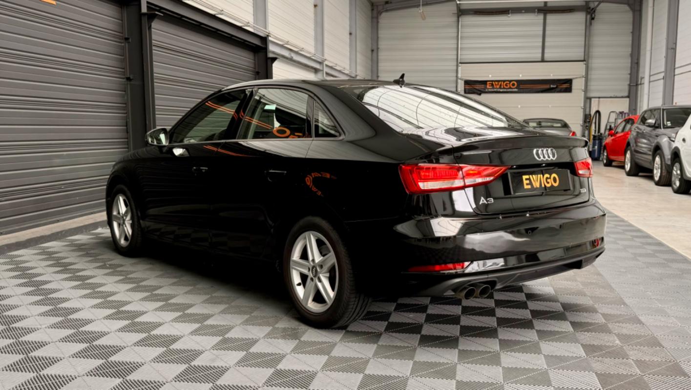 Audi A3 Berline - 2.0 TDI 150 BUSINESS LINE S-TRONIC 7 ENTRETIEN AUDI