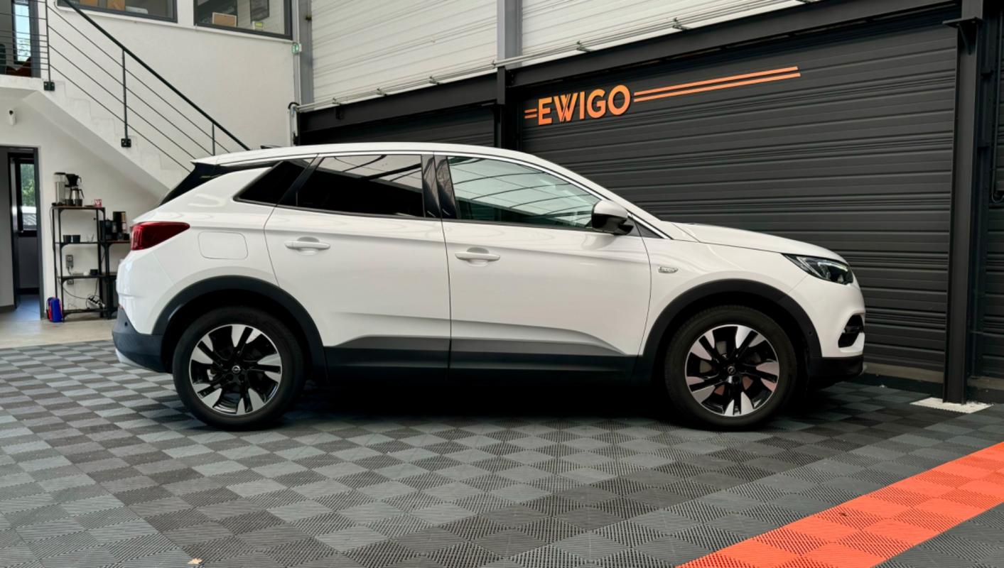 Opel Grandland X - 1.2 TURBO 130 INNOVATION DISTRI OK + ATTELAGE