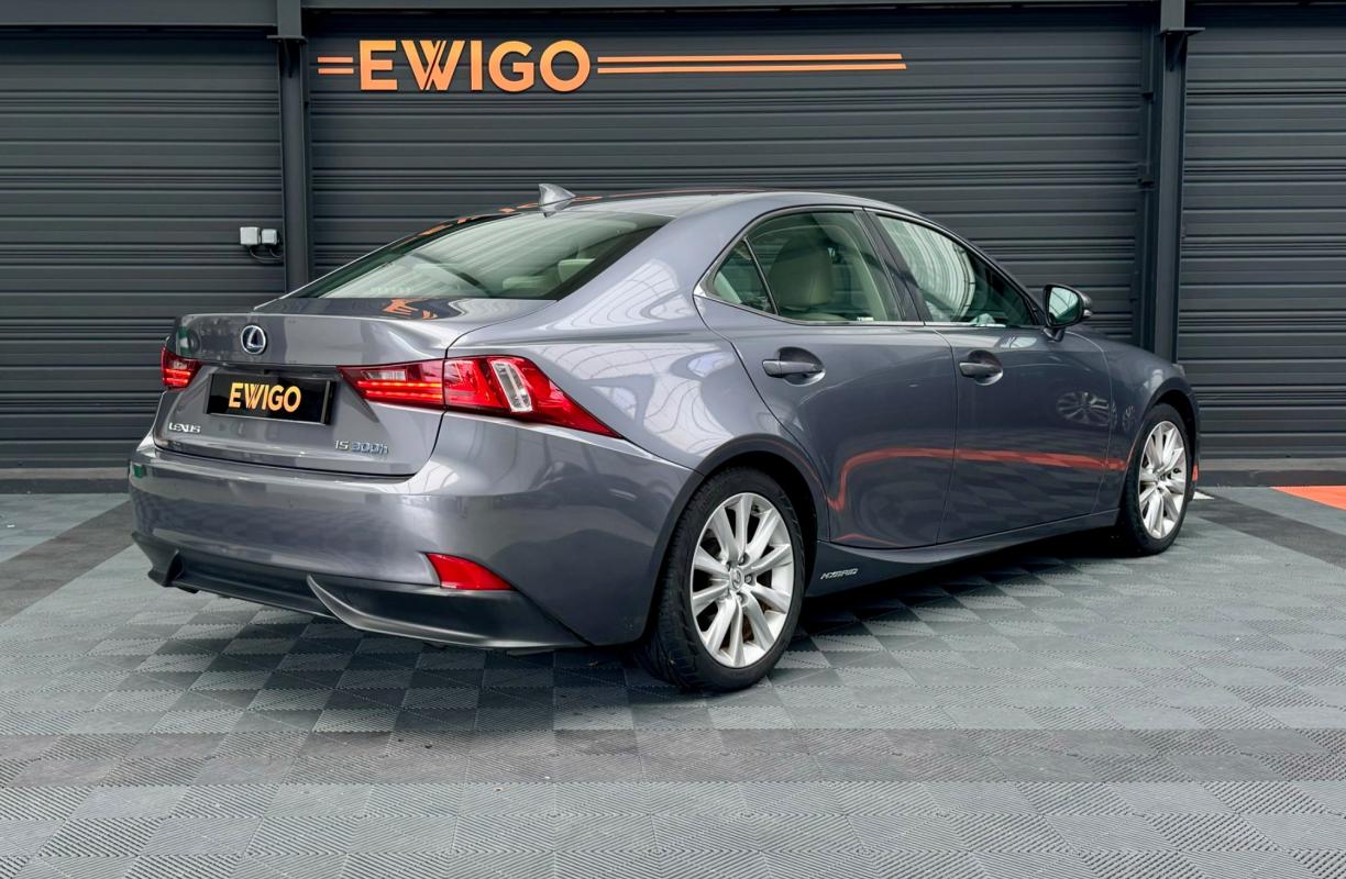 Lexus IS - 300 H 223H 180 HEV PACK LUXE