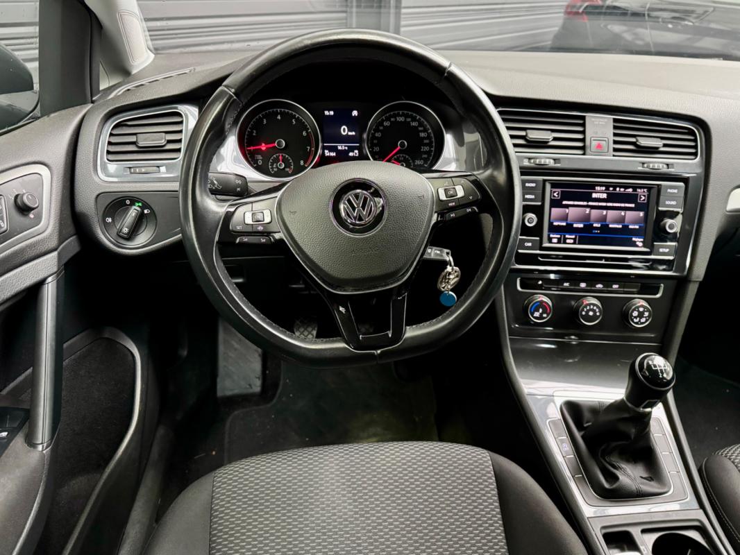 Volkswagen Golf - 1.0 TSI 85 TRENDLINE - ENTRETIEN VW