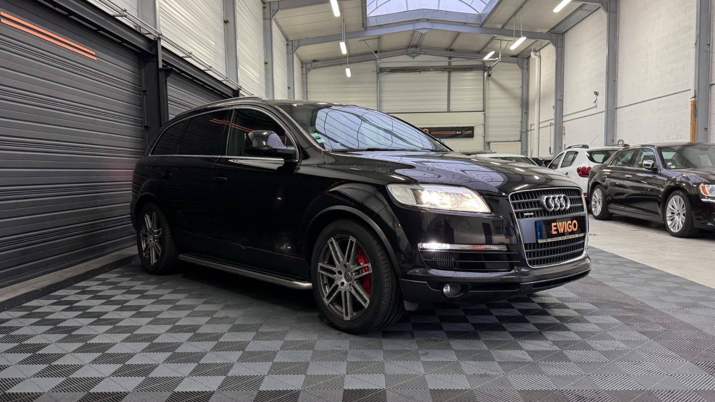Audi Q7 - 3.0 TDI 240 AMBITION LUXE QUATTRO TIPTRONIC + CARPLAY / TURBO NEUF